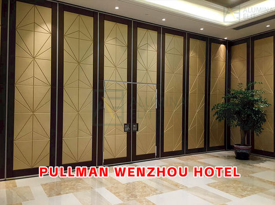 Un bon prix. Hôtel Pullman Wenzhou : Cloisons mobiles acoustiques modulaires avec une épaisseur de 105CM, un indice STC de 42-56dB et une force d'étanchéité de 800N en ligne