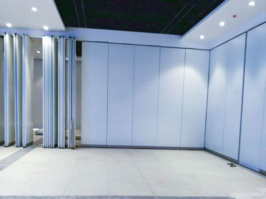 Un bon prix. Sliding Single Glazed Office Glass Partition Wall with Concealed Connections and Transparent Coloured Glass en ligne