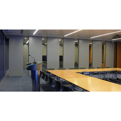 Salle de conférence personnalisée Parement de cloisons mobiles pour l'isolation acoustique / Pratique