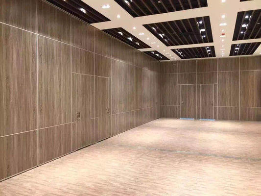 Panneaux coulissants de murs acoustiques, grand hall de bureau mur de séparation en bois pour le bureau