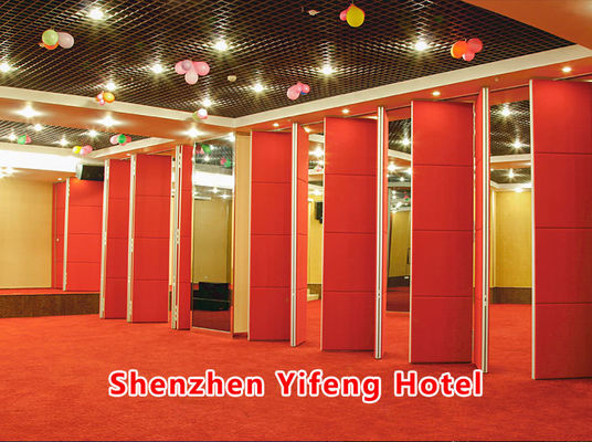 Un bon prix. Folding Glass Partition with Sound Insulation 30-42dB and Customizable Design for Easy Installation en ligne